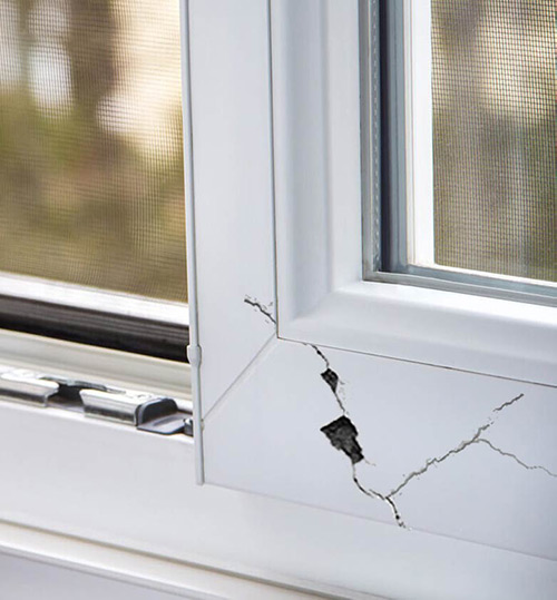 vniyl-window-damage